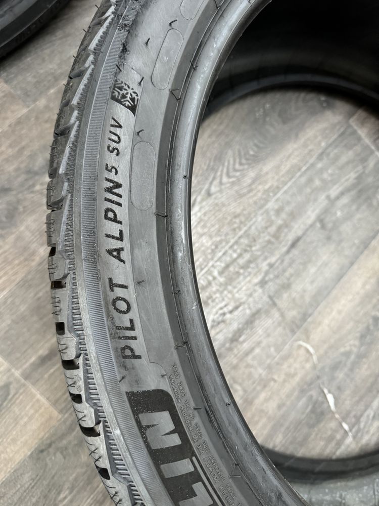 Шины Michelin 285/35/R22