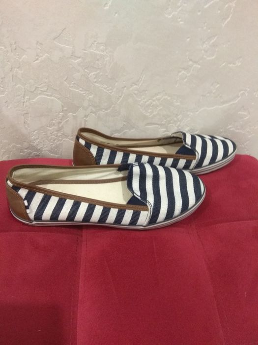 Нові мокасини, кеди, кросівки Graceland