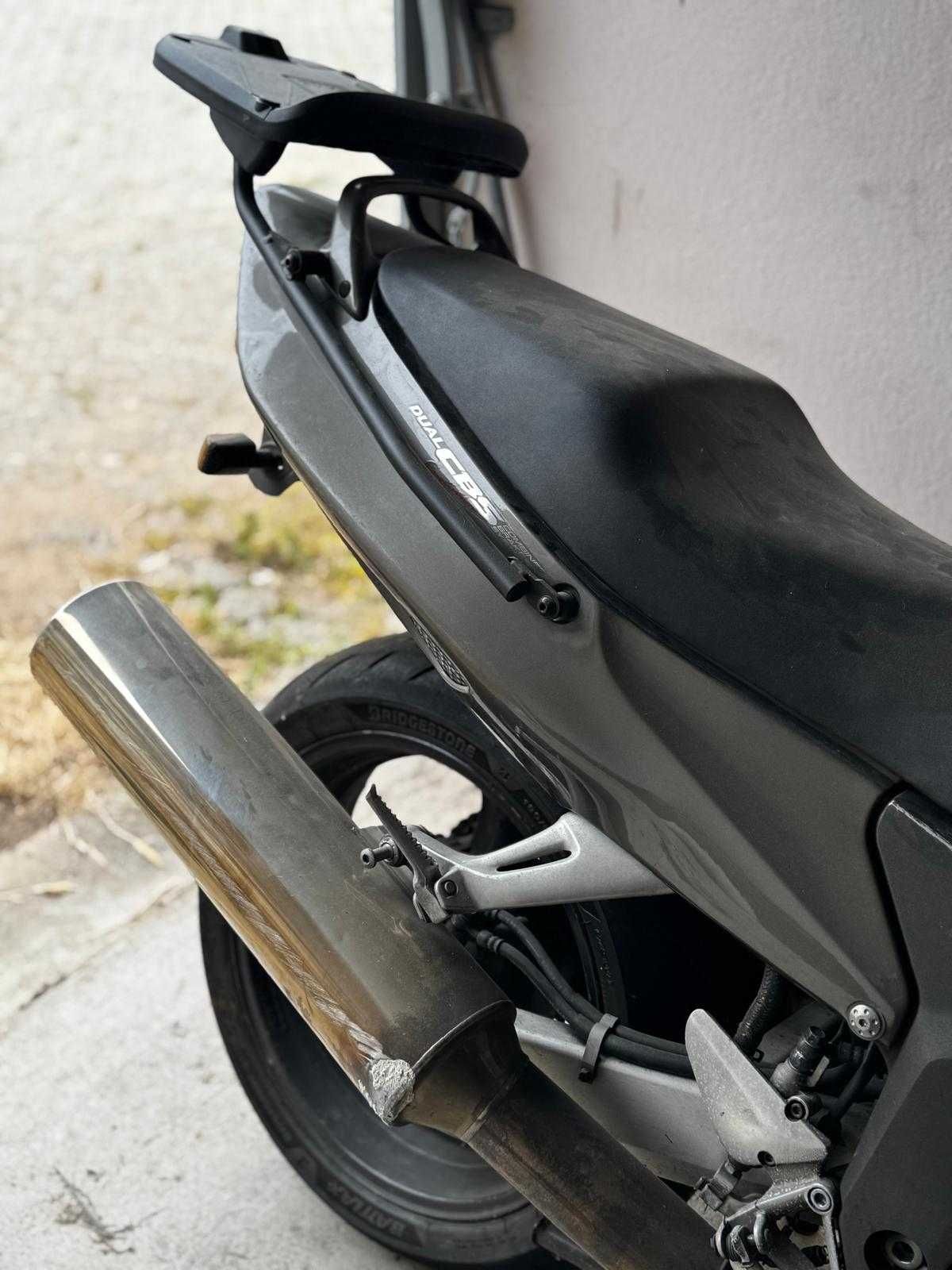 Honda CBR1100XX Peças