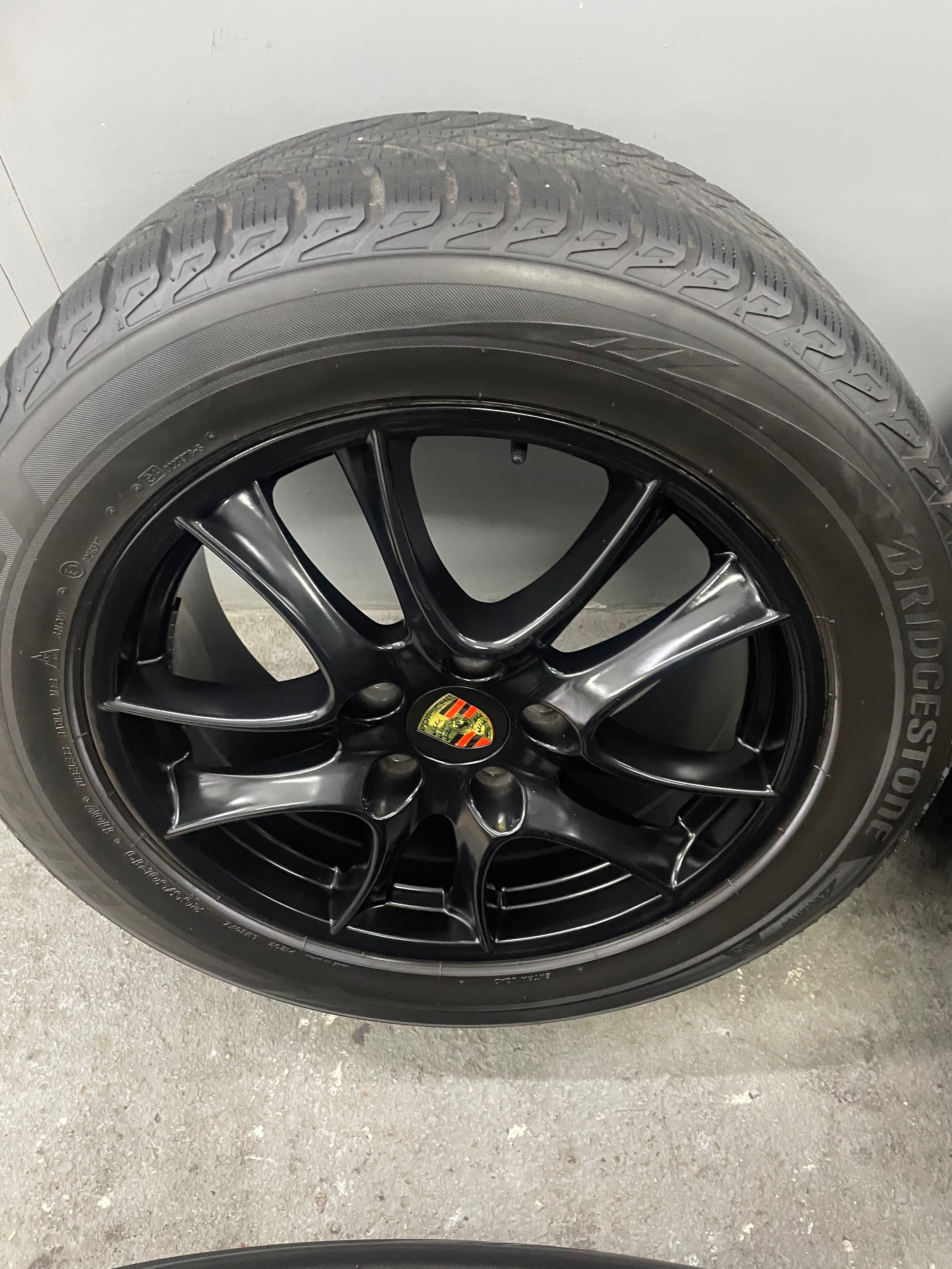 Felgi aluminiowe Porsche CAYENNE R19 5x130  9J ET60