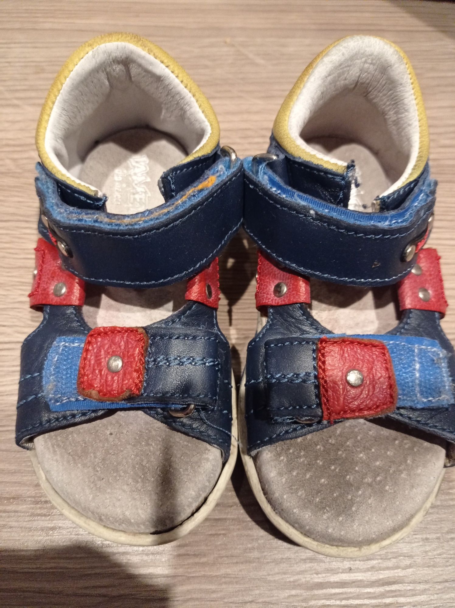 Sandałki dla chłopca JAMET rozmiar 22 wkładka 14 cm buciki