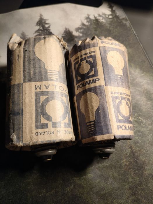 Dwie duże żarówki PRL / Polamp-piła/ 150W