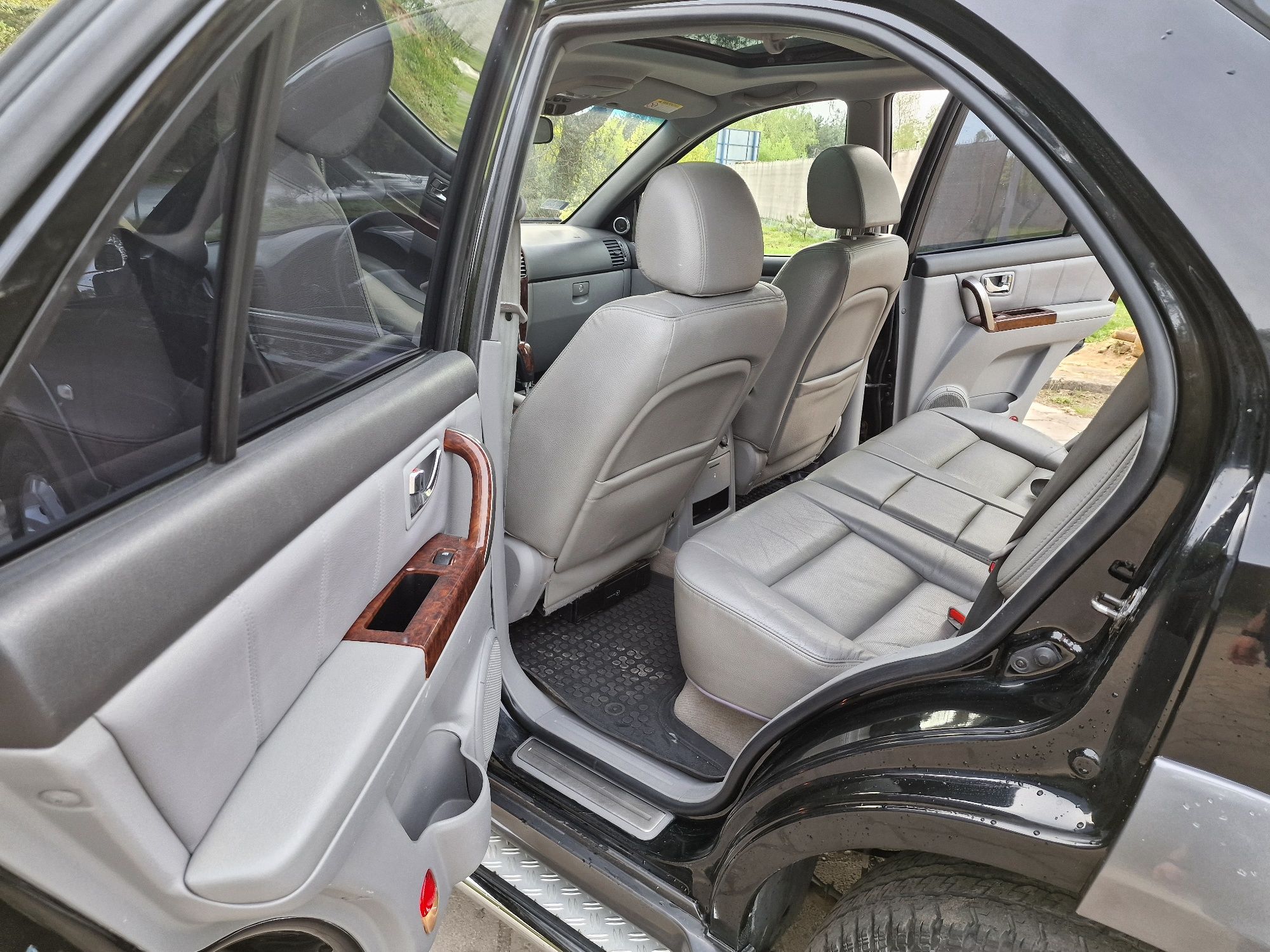 Kia Sorento 2.5d 140km Automat 4x4 Klima Alu Pl