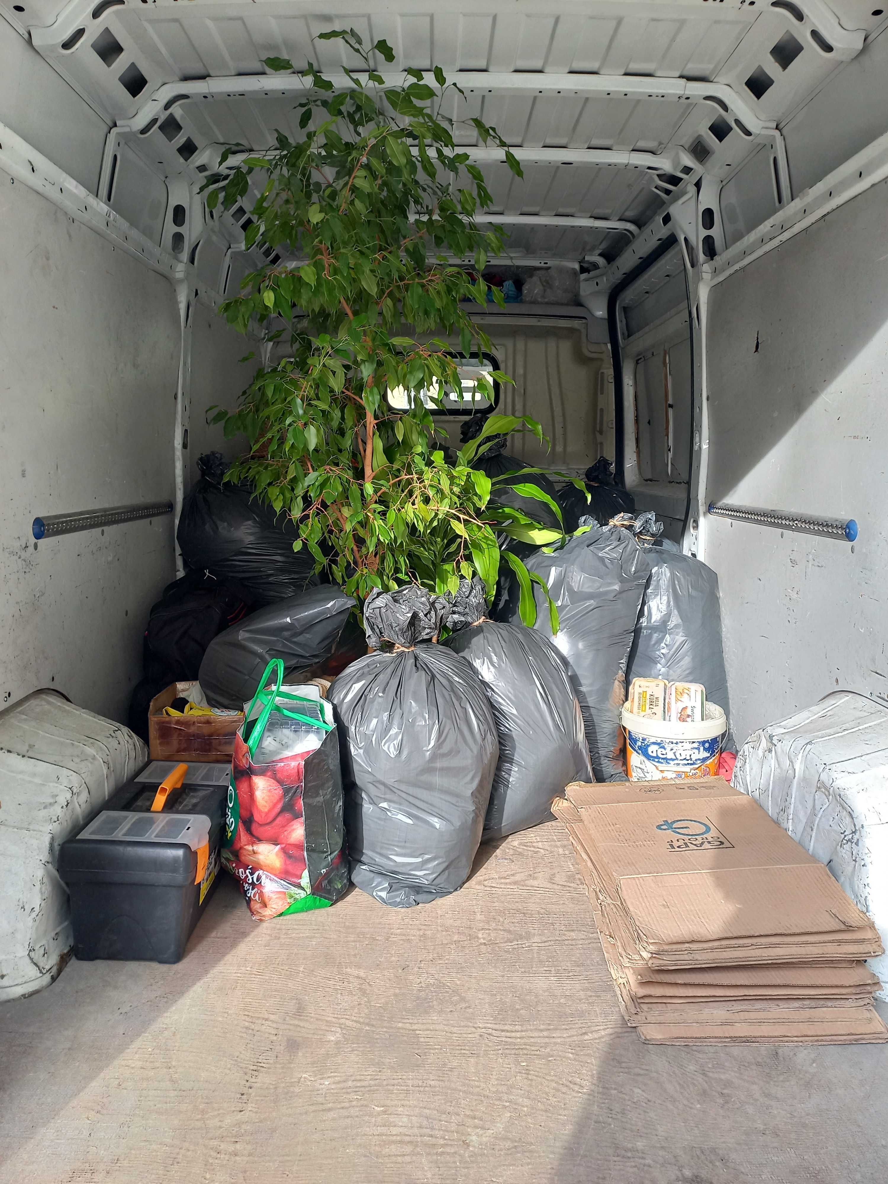 Tani Transport - Przeprowadzki - Przewóz rzeczy, mebli - Bus