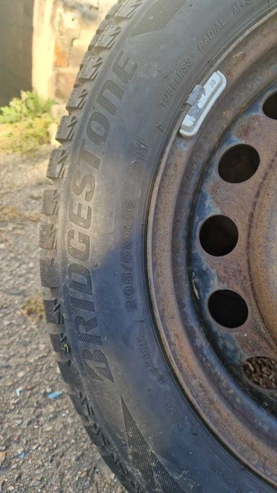Зима резина на дисках Bridgestone R16 205/55 19 год комплект