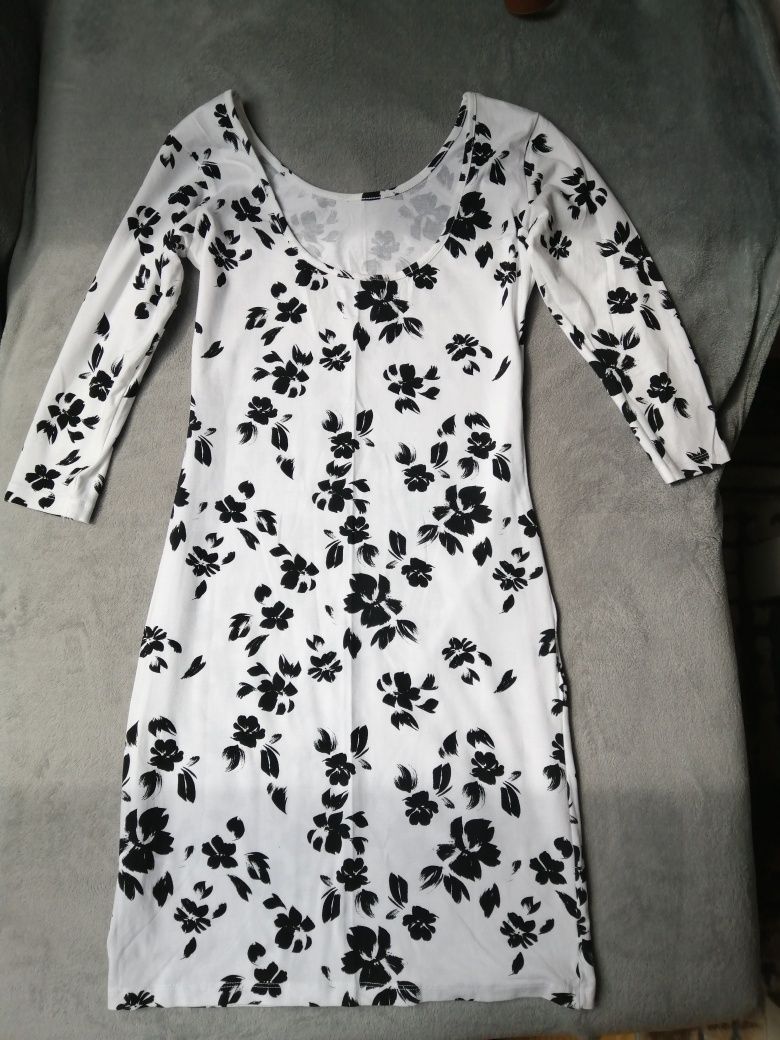 Sukienka biało-czarna bawełniana z elastanem