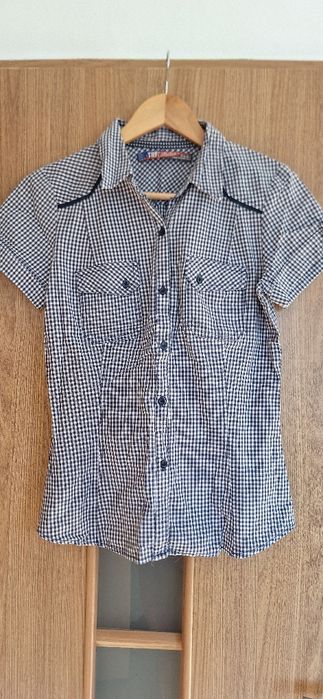 Koszula w kartkę Zara