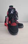 1 Air Jordan 4 Retro „Red Thunder”