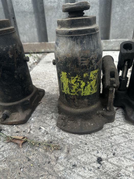 Гідравлічний домкрат ДГ 12 т