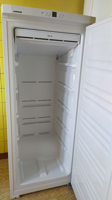 Морозильна камера Liebherr GN 2323 на 226л ідеальному стані