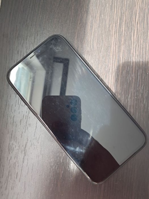 Продам Iphone XR