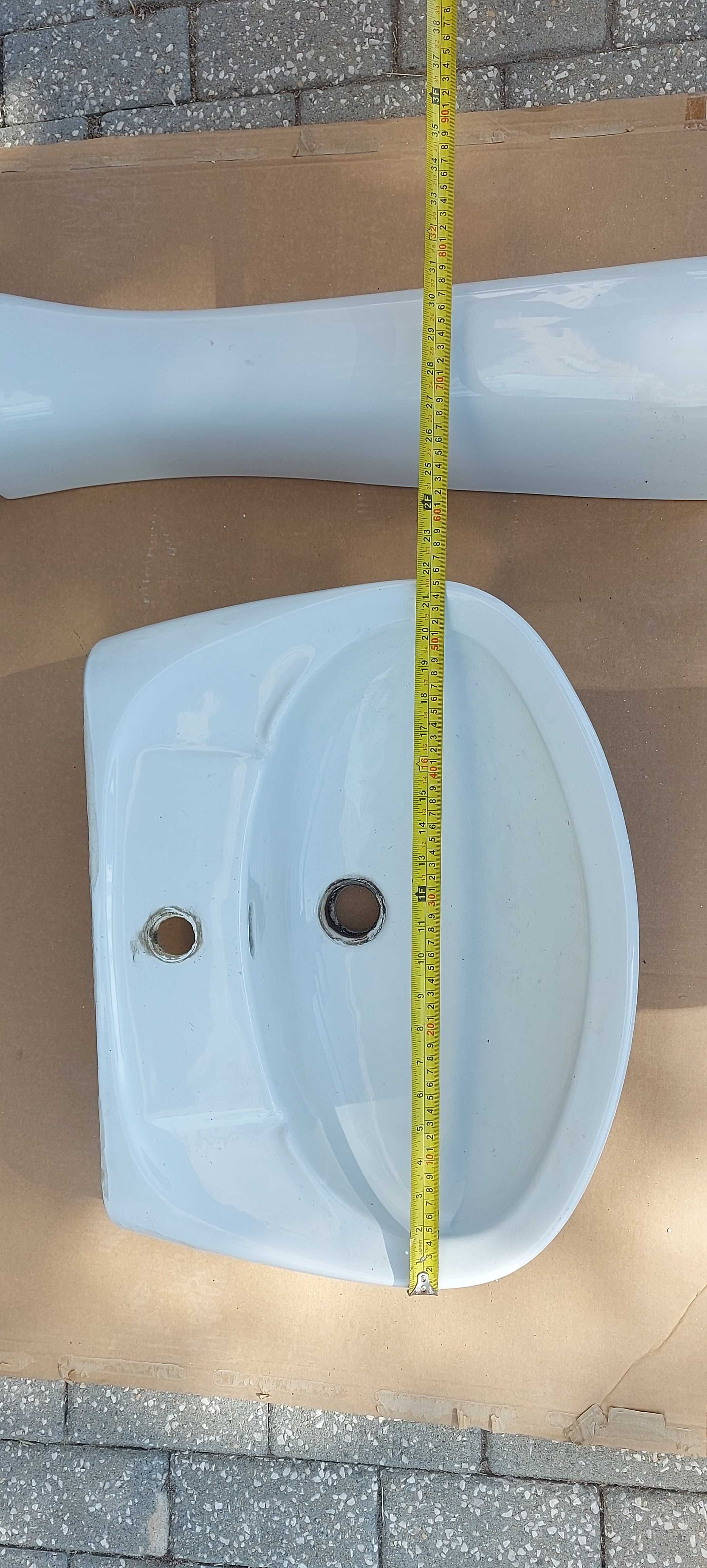 Conjunto louças WC -sanita, bidé e lavatório de coluna Sanitana