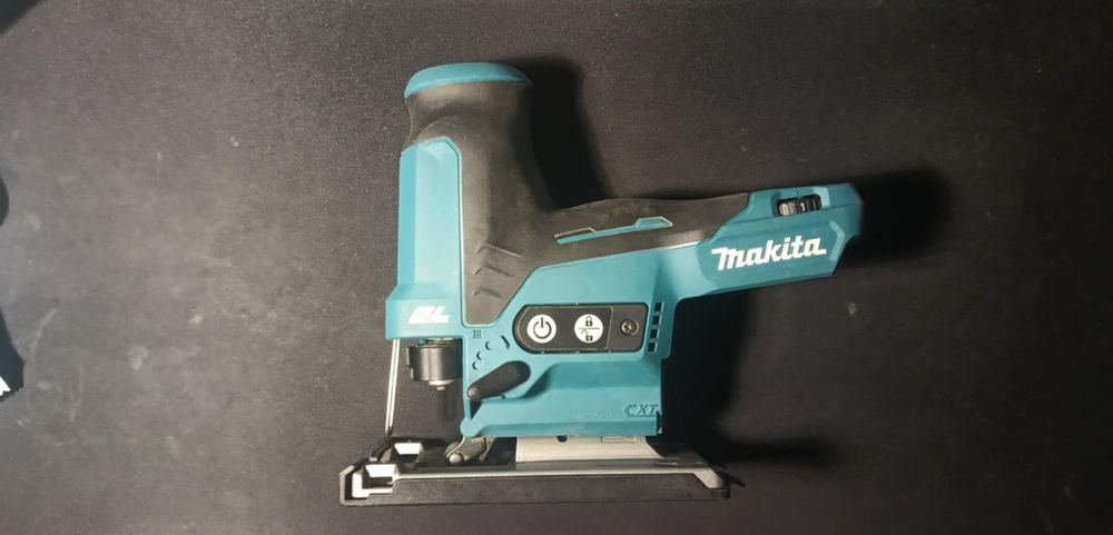 Makita Wyrzynarka - JV102D - 12V