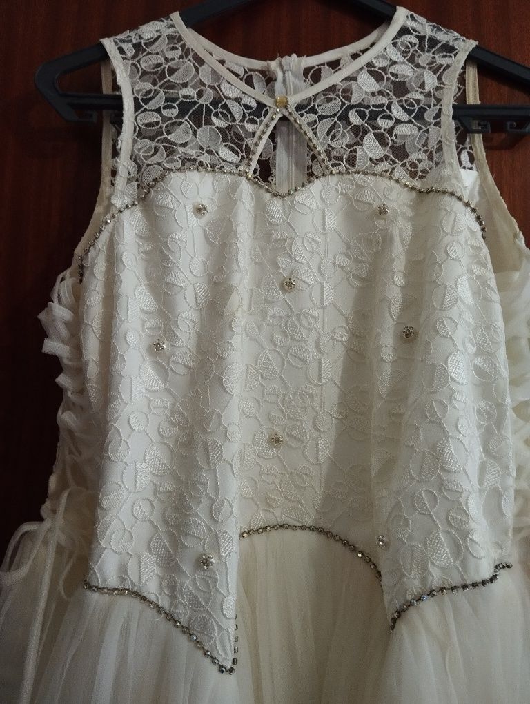 Vendo vestido de comunhão ou cerimónia