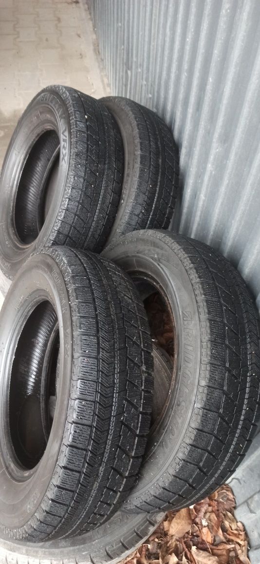 Bridgstone Blizzak VRX 175/70 R14