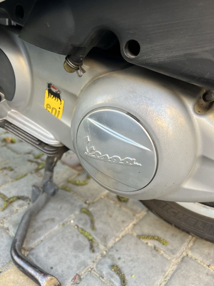 Продам Vespa Gts