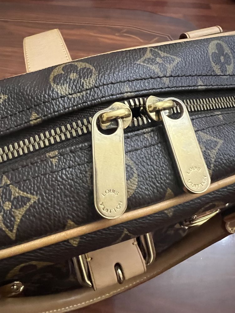 Сумка. Louis Vuitton Manhattan GM