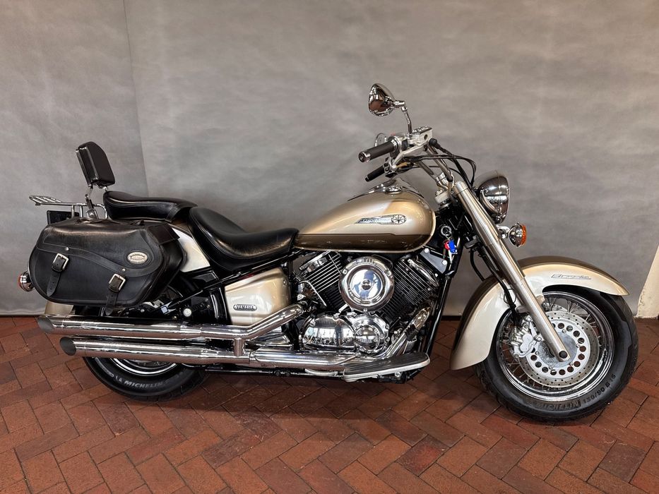 Yamaha Drag Star XVS 1100 Silver Tail