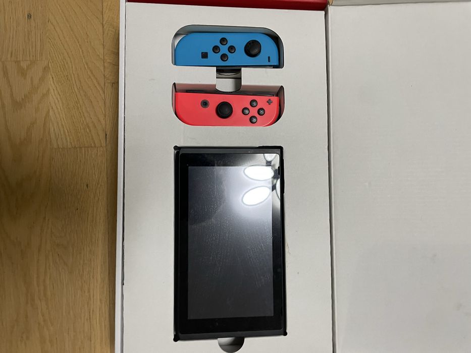 Нінтендо світч.