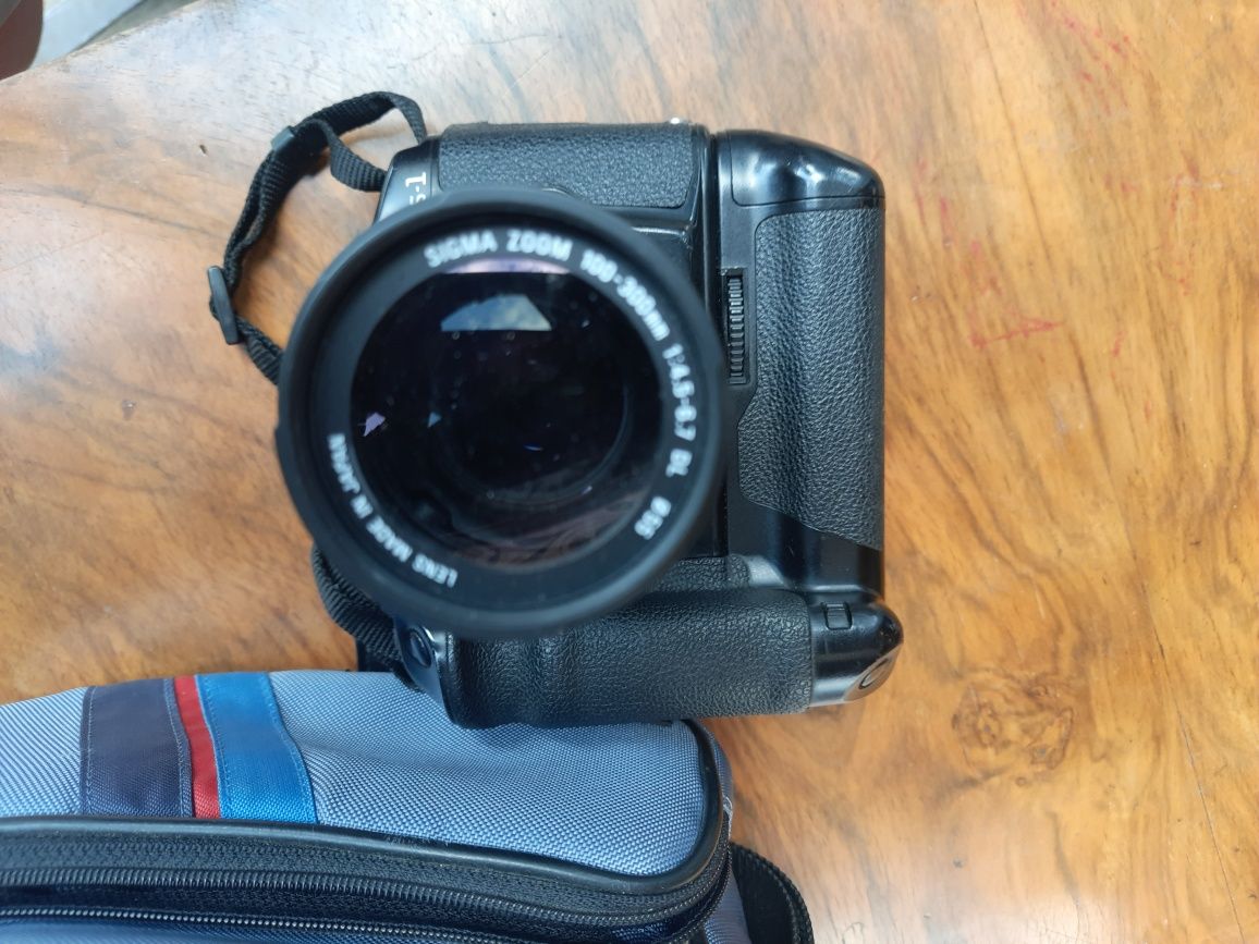 Canon EOS – 1 zoom Sigma 100-300 mm