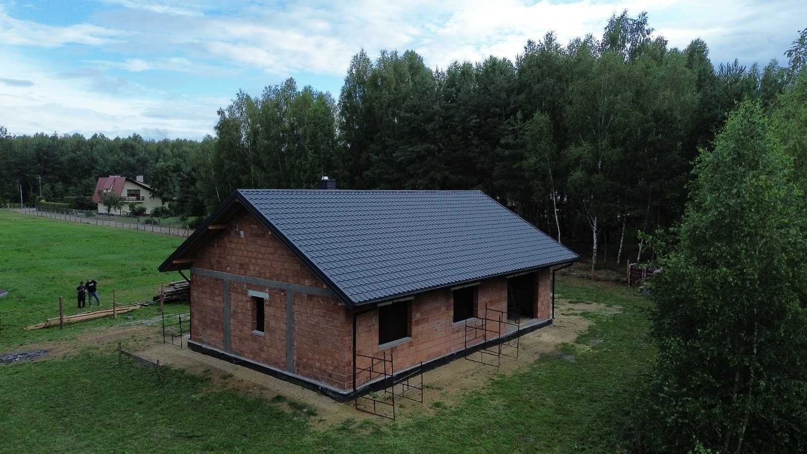 Dom jednorodzinny, stan surowy zamknięty + wszystkie media