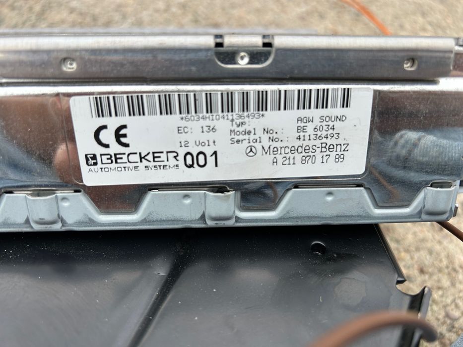 mercedes W211 CLS 219 wzmacniacz BECKER