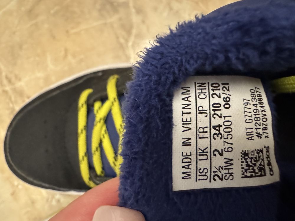 Демісезонні ботинки adidas 34 р-р