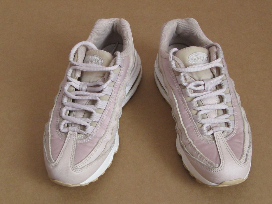 Кроссовки женские Nike Air, размер 36,5