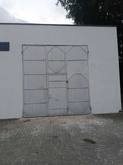Brama dwuskrzydłowa garażowa warsztat  z drzwiami używana 3,40 x 3,63
