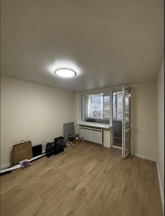 Центр міста! Сучасна трикімнатна квартира.