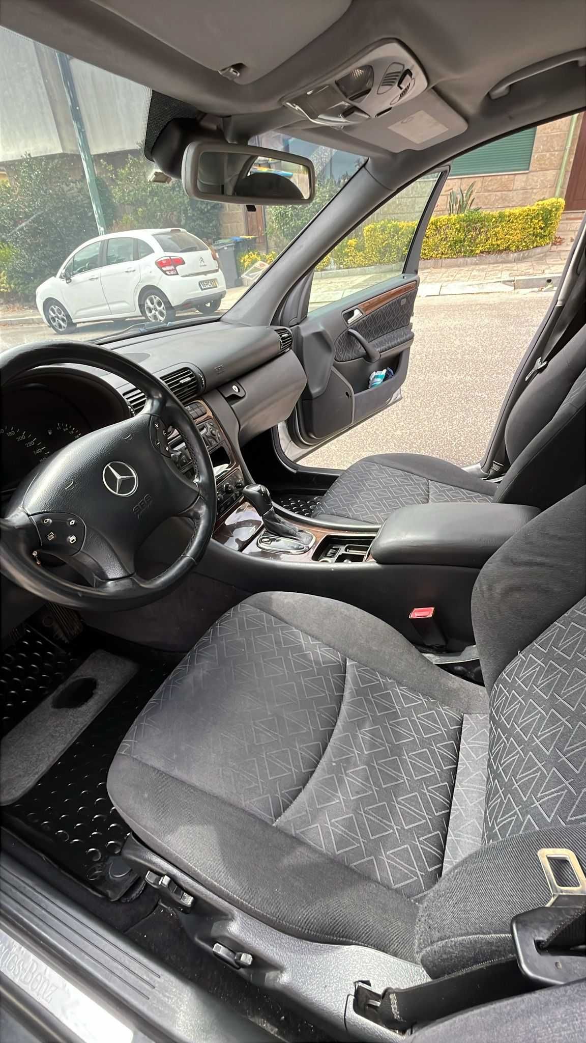 Mercedes C220 CDI CX automática