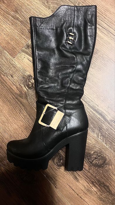 Зимові шкіряні сапоги та полусапожки ,нові