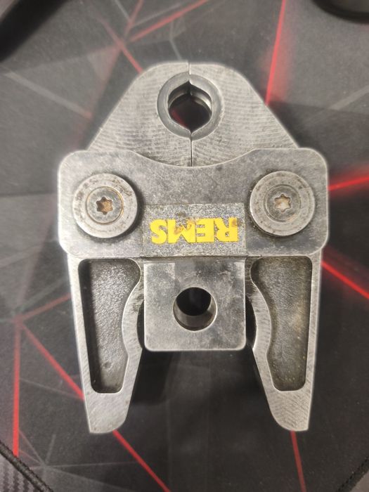 Szczęki rems m15