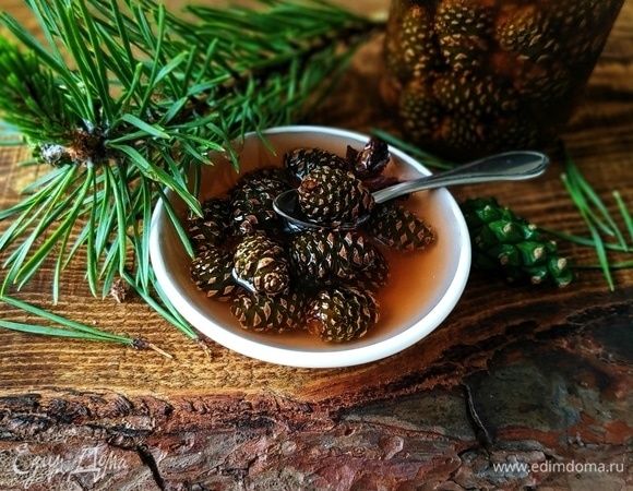 Лікувальний сироп-вареня з травневих шишок.