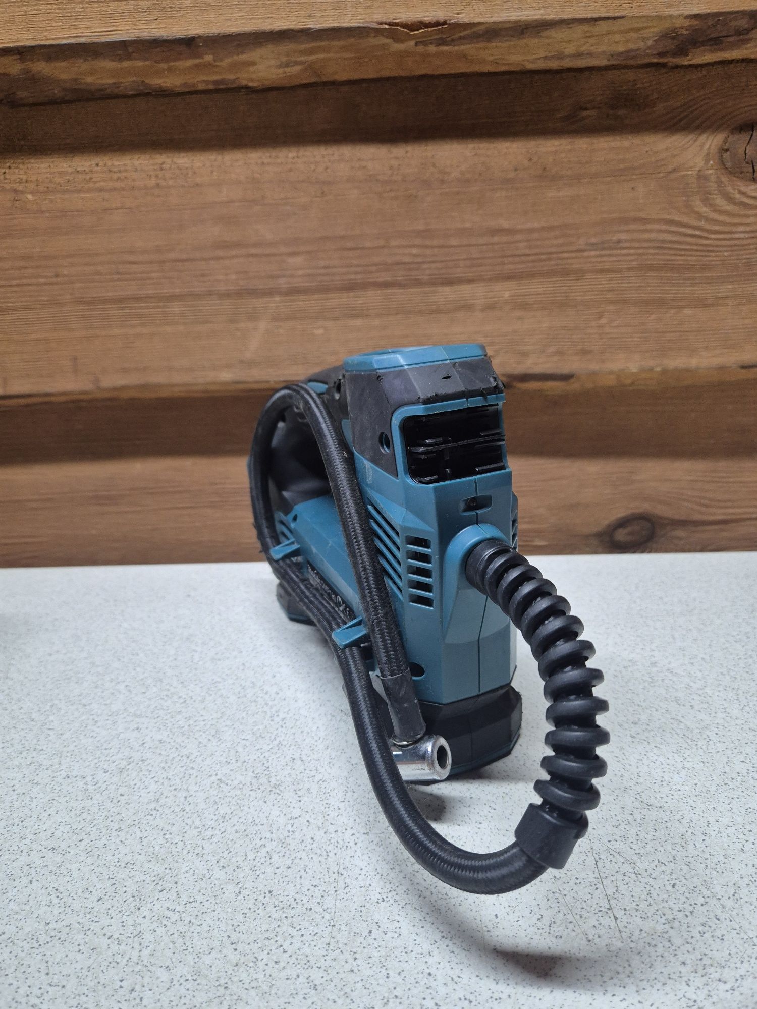Makita Kompresor Akumulatorowy