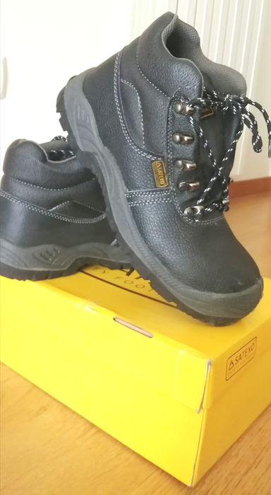 Botas de Segurança NOVAS n.° 39