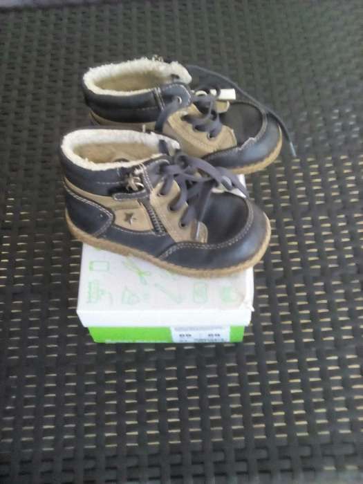 Buty chłopięce 23
