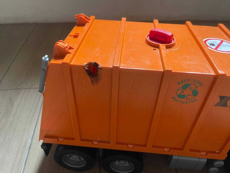 Іграшка Bruder Сміттєвоз Scania RR-series М1:16