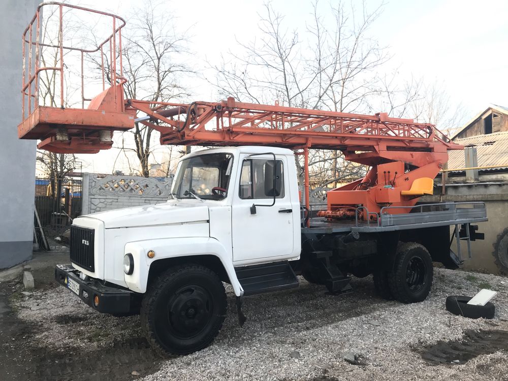 Аренда , услуги спец техники, автовышка  экскаватора JCB