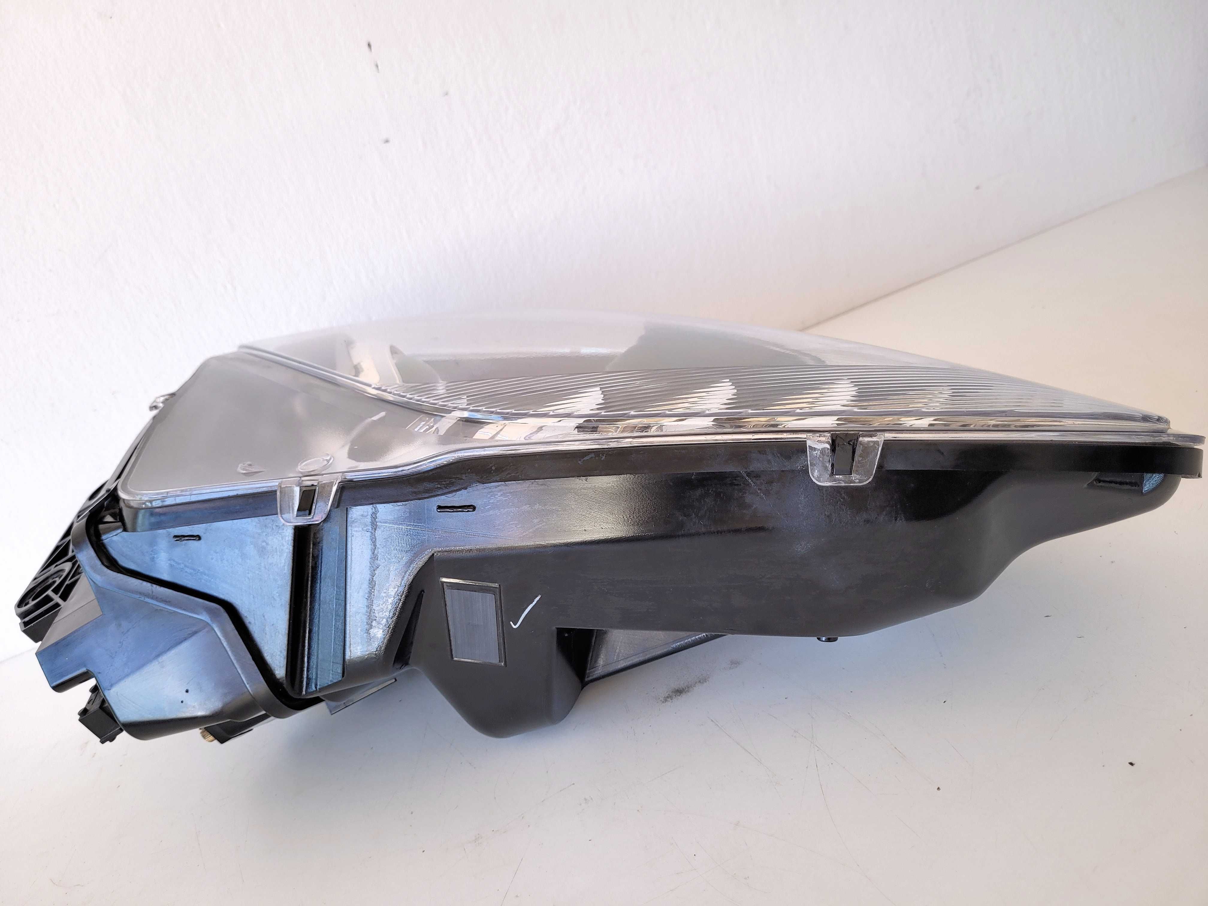 Aston Martin VANTAGE I - lampa przednia xenon LED HID - LEWA kpl.