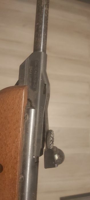 Arma de chumbo igual a nova