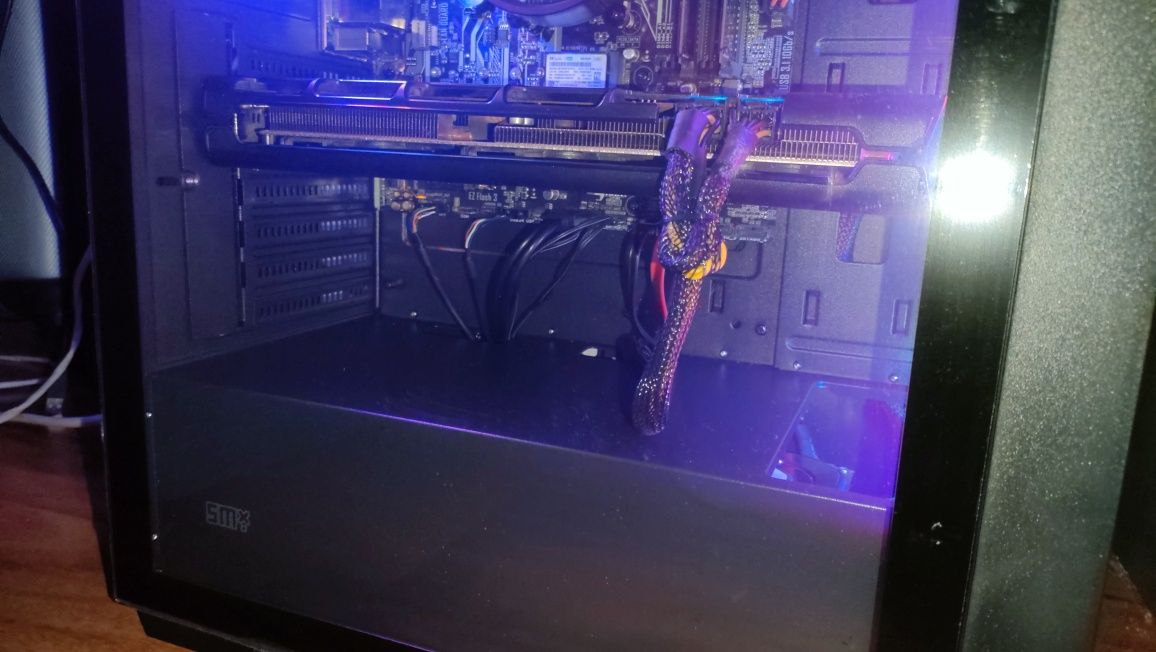 PC RGB gry R5 2600 6/12 DDR4 16GB RX5700XT 8GB 600W 1,25TB Win11