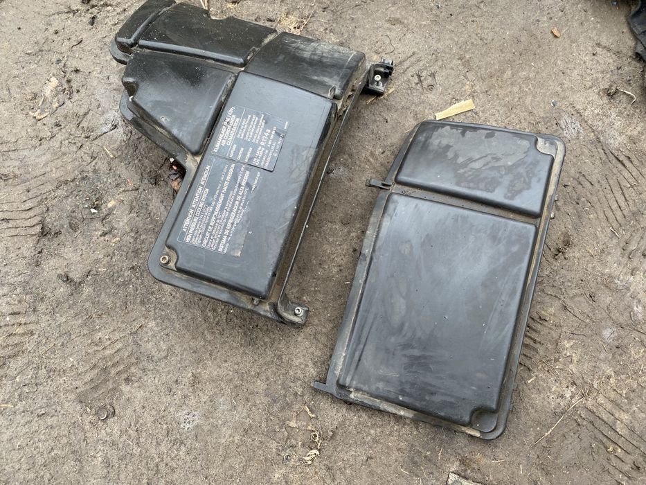 A1635400182 Кришка блоку запобіжників Mercedes ML163