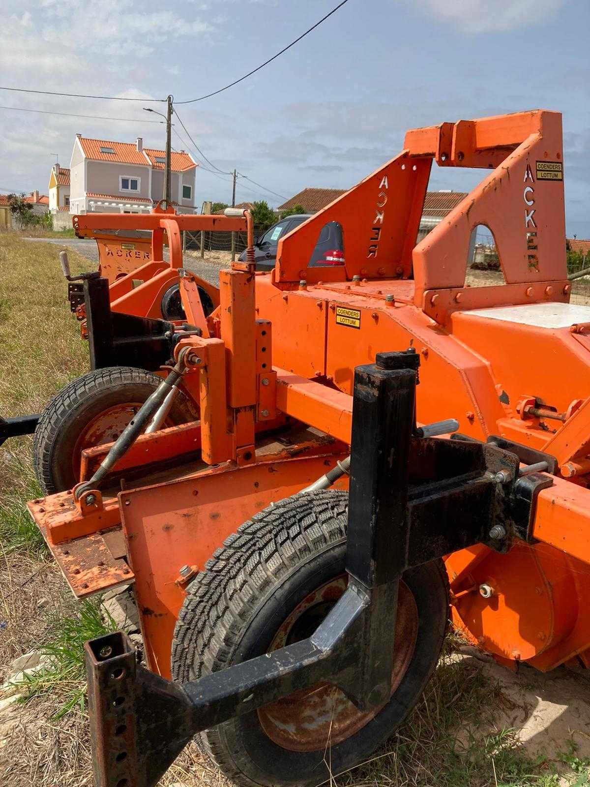 Conjunto de Alfaias Agrícolas