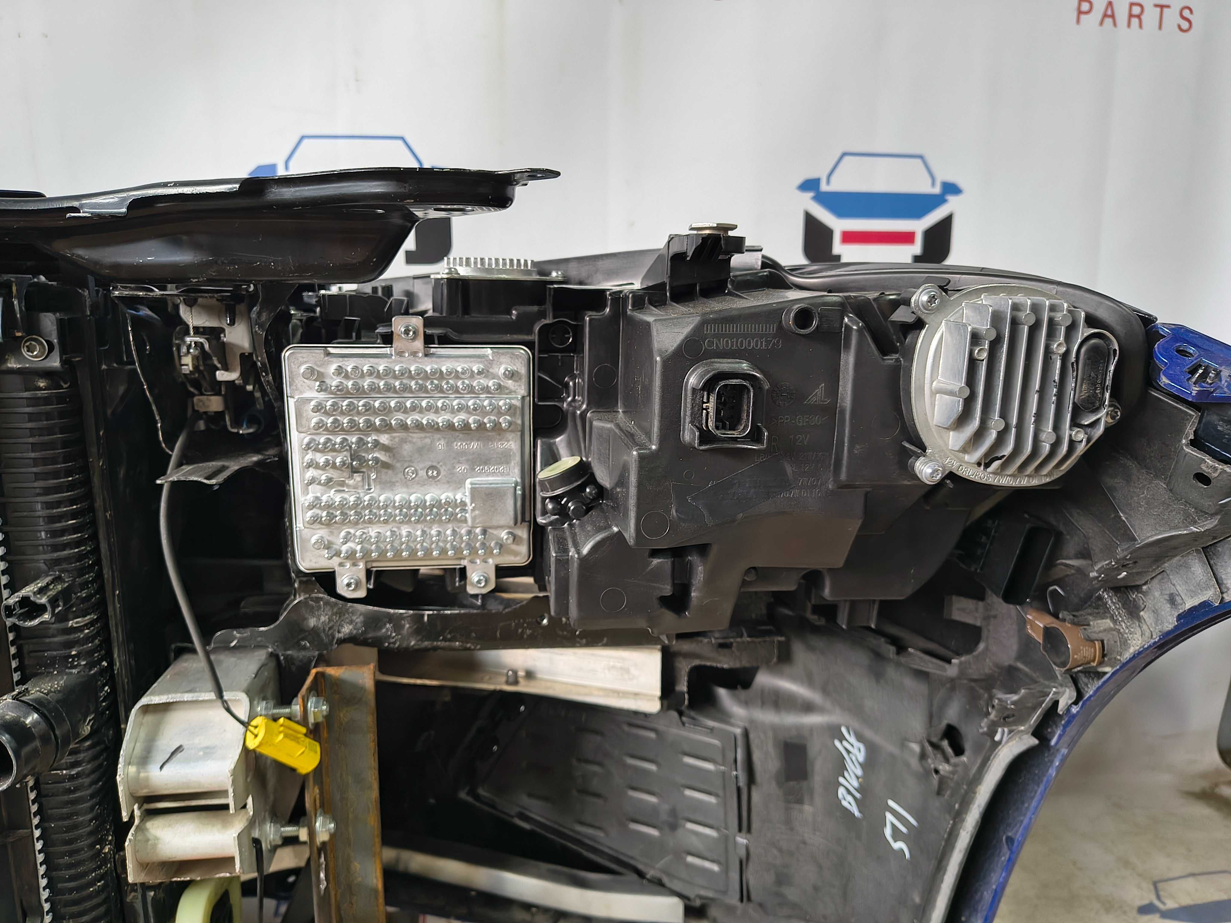 ZDERZAK PRZEDNI komplet chlodnic lampy  LED EUROPA 2.0 BMW G20 2018