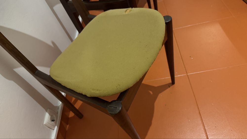 4 Cadeiras Mid-Century Design Português