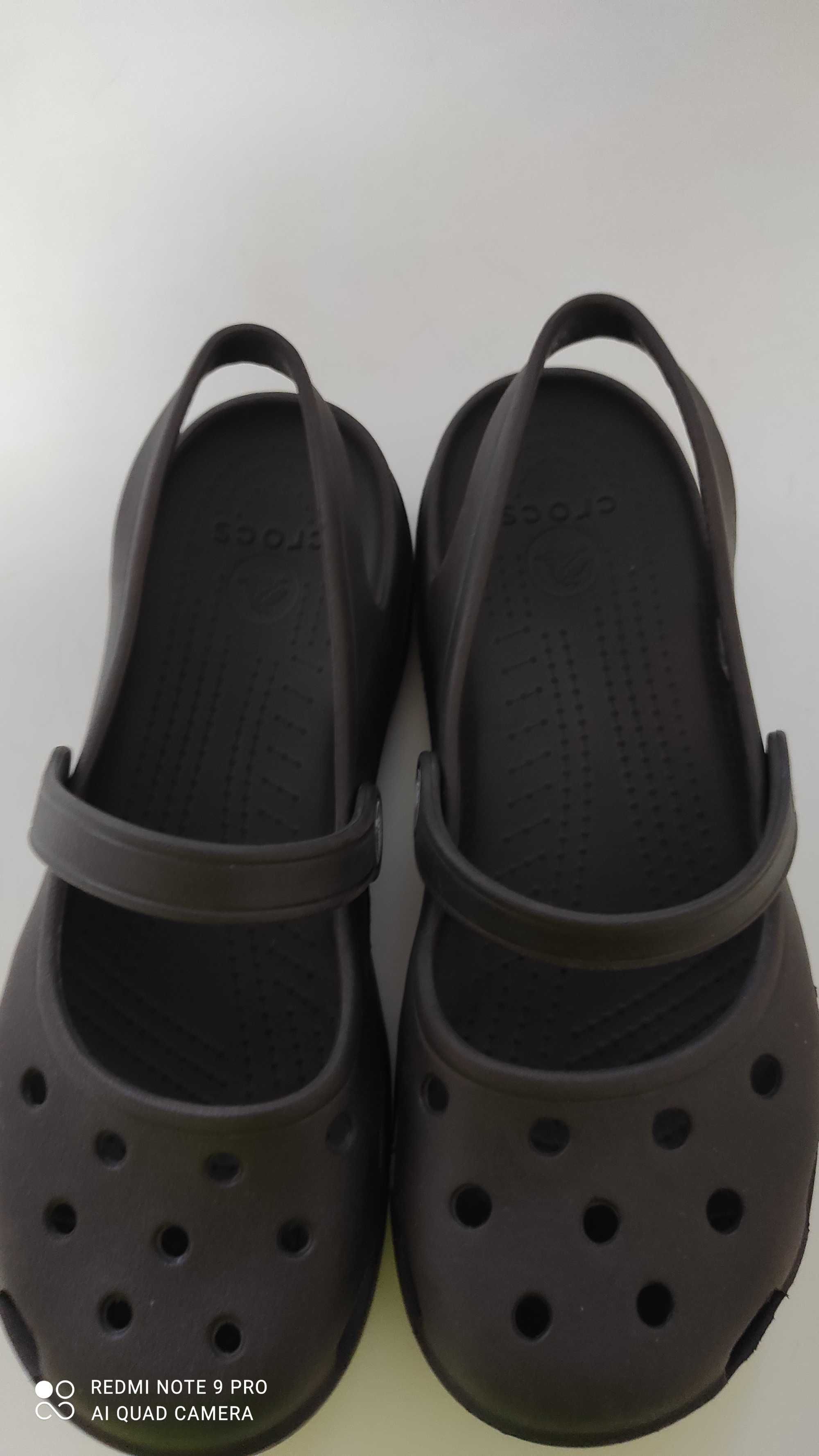 Шлепки летние crocs