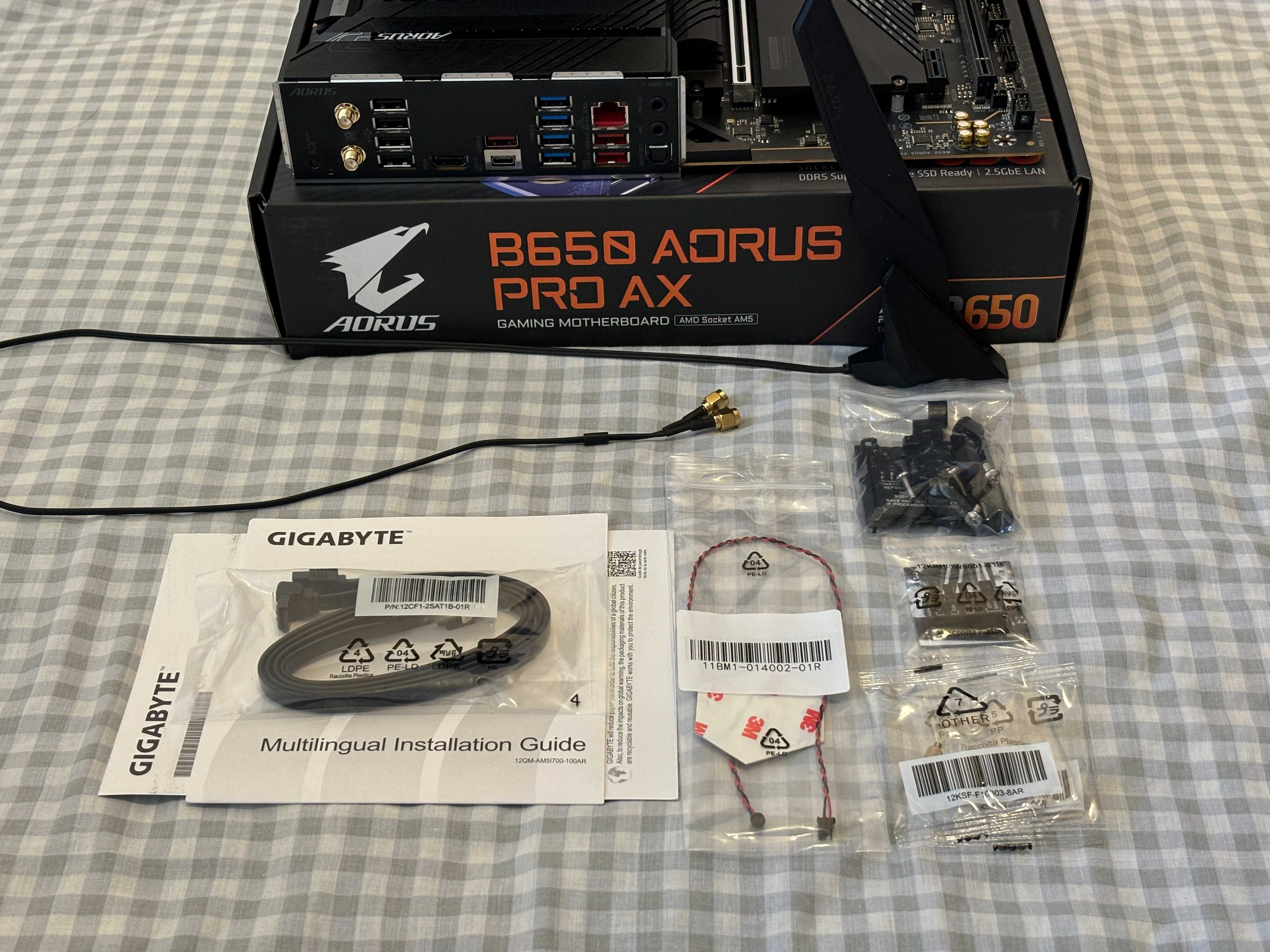 Материнська Плата Gigabyte B650 AORUS PRO AX (WIFI 6E)