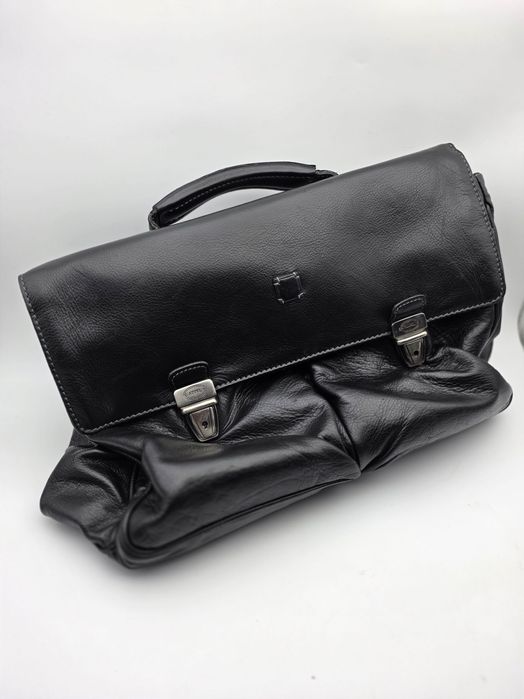 Skórzana włoska teczka na dokumenty.