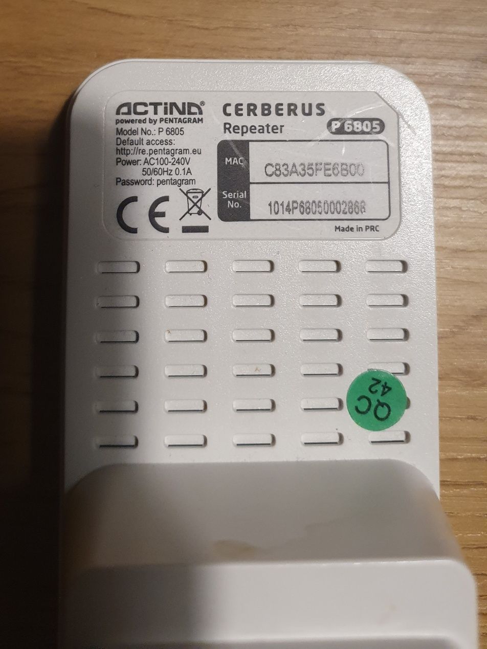 Wzmacniacz sygnału repeater Wi-Fi Actina Pentagram Cerberus P6805